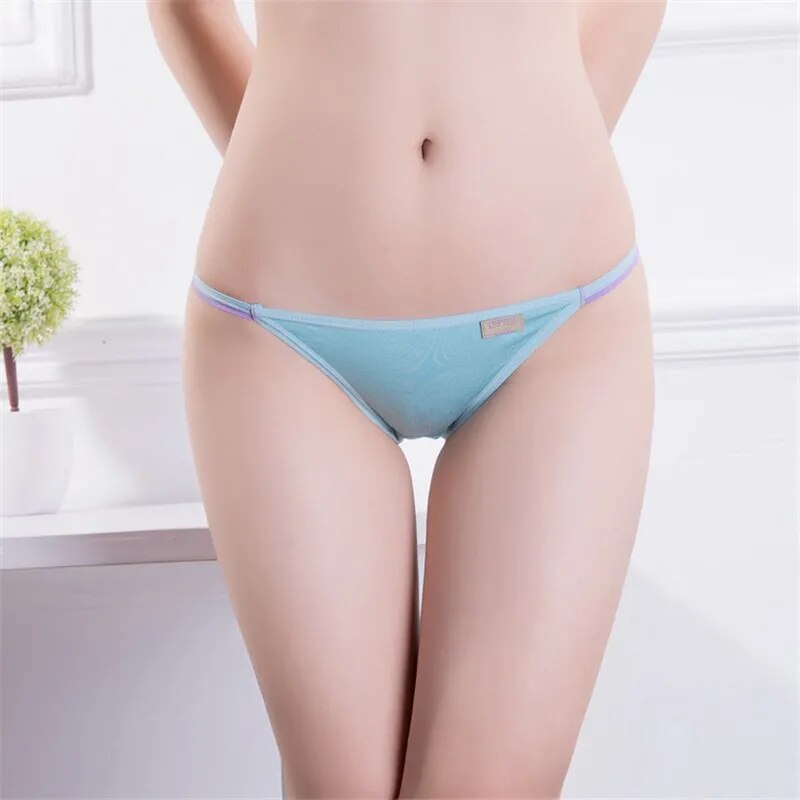String bikini underwear